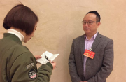 洛阳发明家发明智能化秸秆制炭炉 秸秆变“木炭”