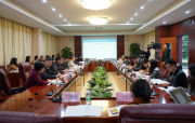 爱心人士资助宜阳因贫辍学的姐弟上学 为姐姐过生日